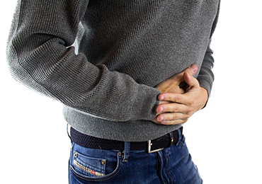 Tripa hinchada: causas y consejos para prevenir la distensión abdominal