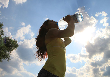 Estas son las señales que te envía el cuerpo cuando bebes poco agua